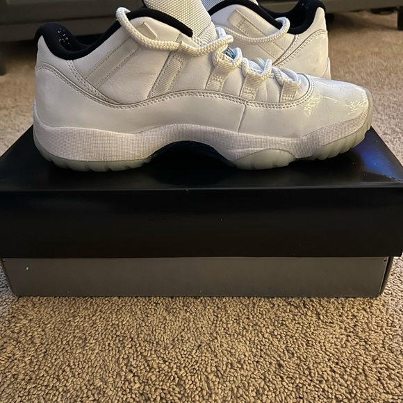 Jordan 11 legend blue slightly worn - Picture 3 of 5